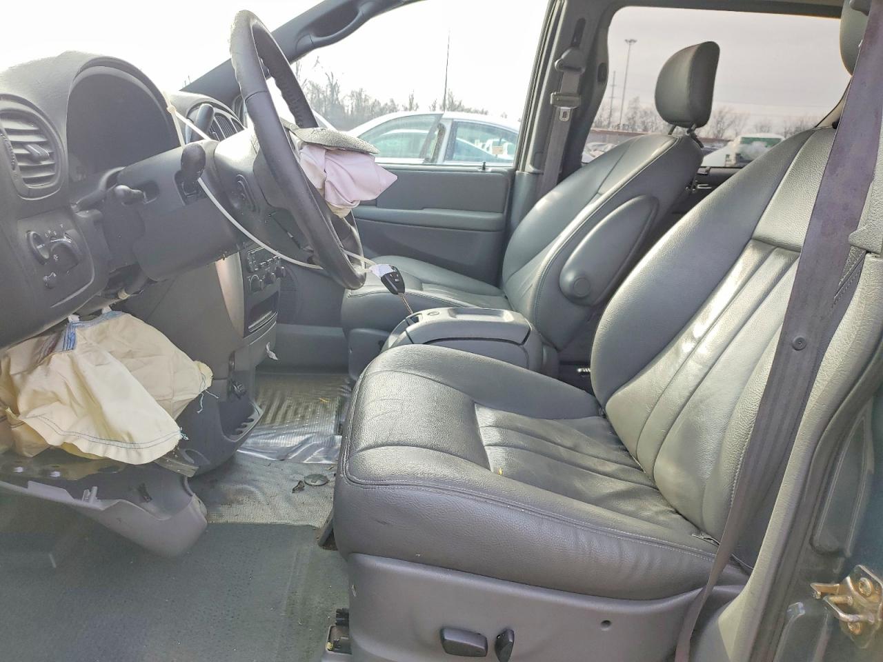 2005 CHRYSLER TOWN & COUNTRY TOURING photo 7