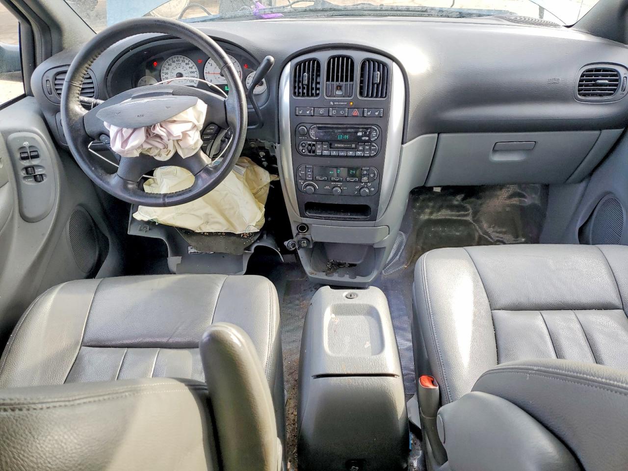 2005 CHRYSLER TOWN & COUNTRY TOURING photo 8