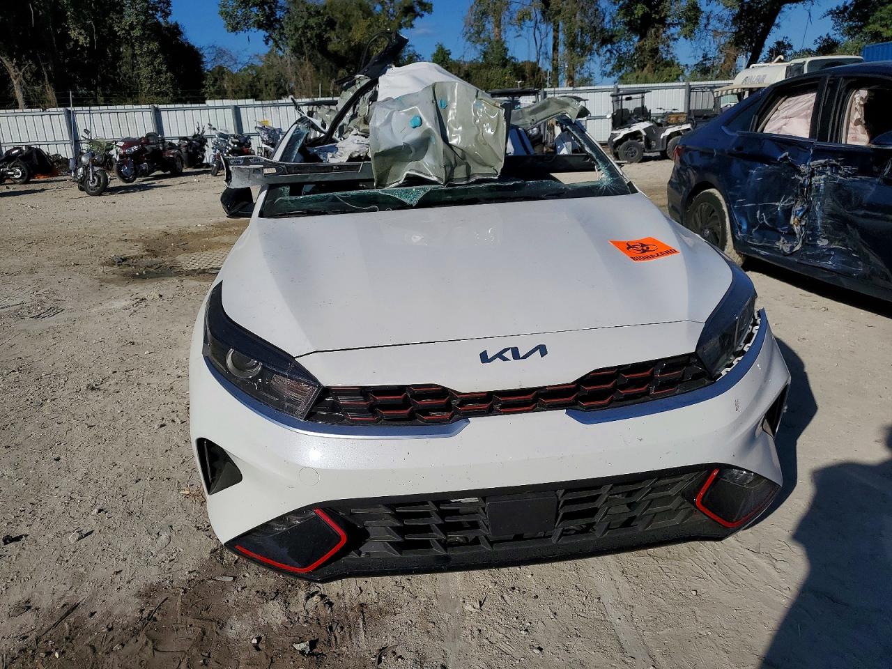 2024 KIA FORTE GT LINE photo 5