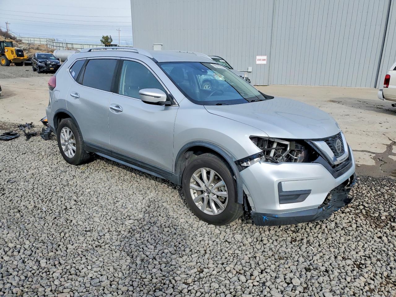 2019 NISSAN ROGUE S photo 4