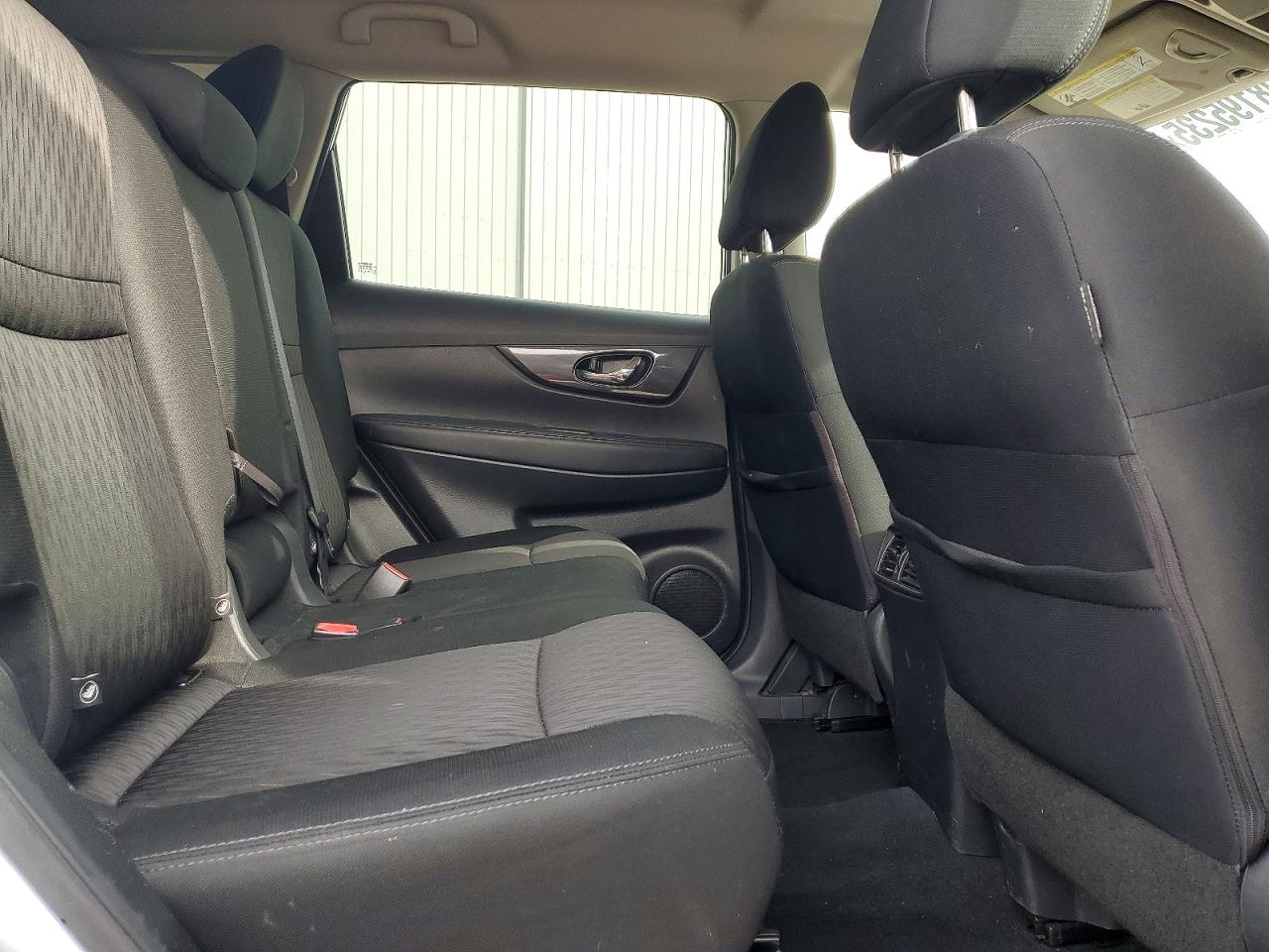 2019 NISSAN ROGUE S photo 11