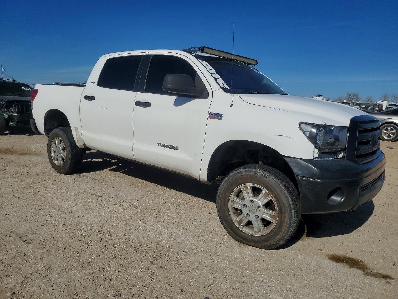 2010 TOYOTA TUNDRA CREWMAX SR5 photo 4