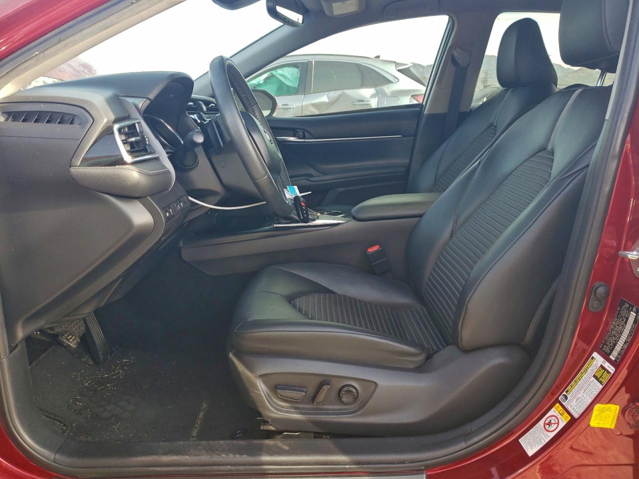 2018 TOYOTA CAMRY L photo 7
