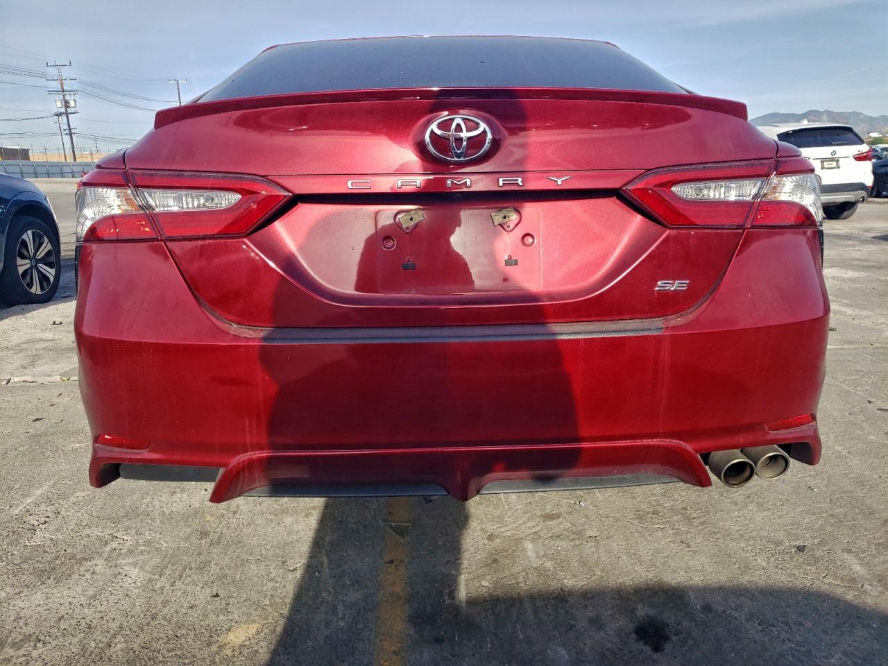 2018 TOYOTA CAMRY L photo 6
