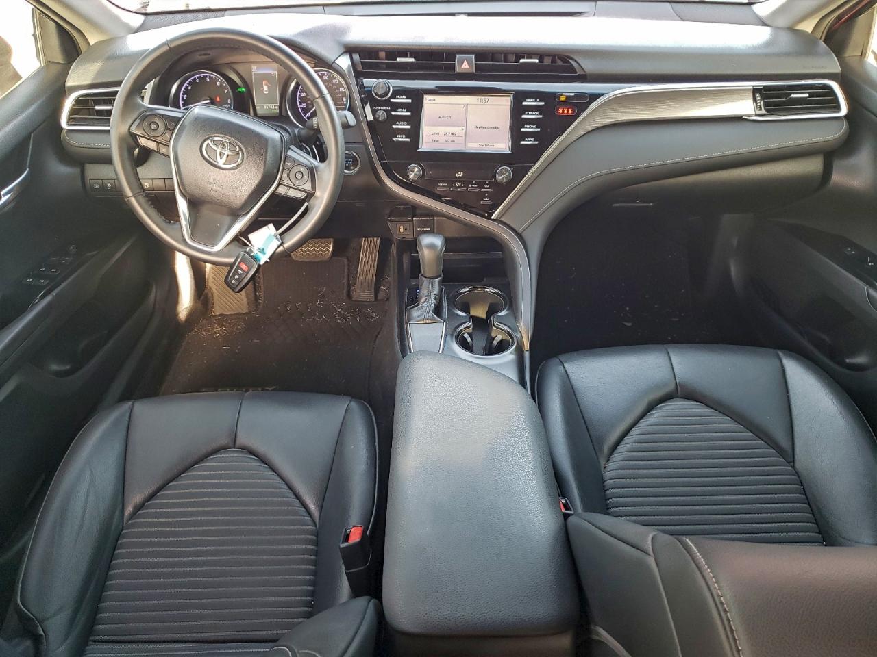 2018 TOYOTA CAMRY L photo 8