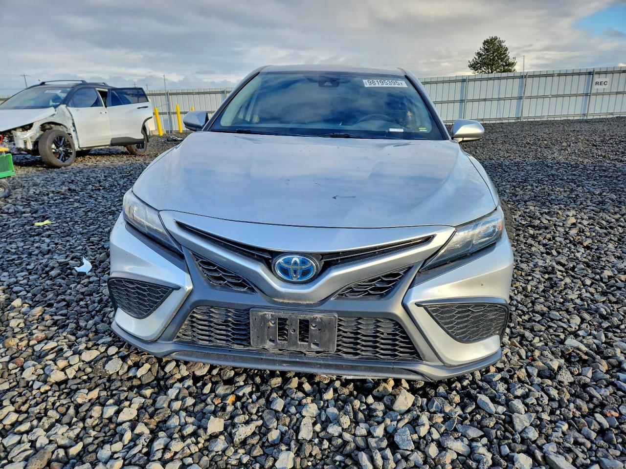 2021 TOYOTA CAMRY SE photo 5