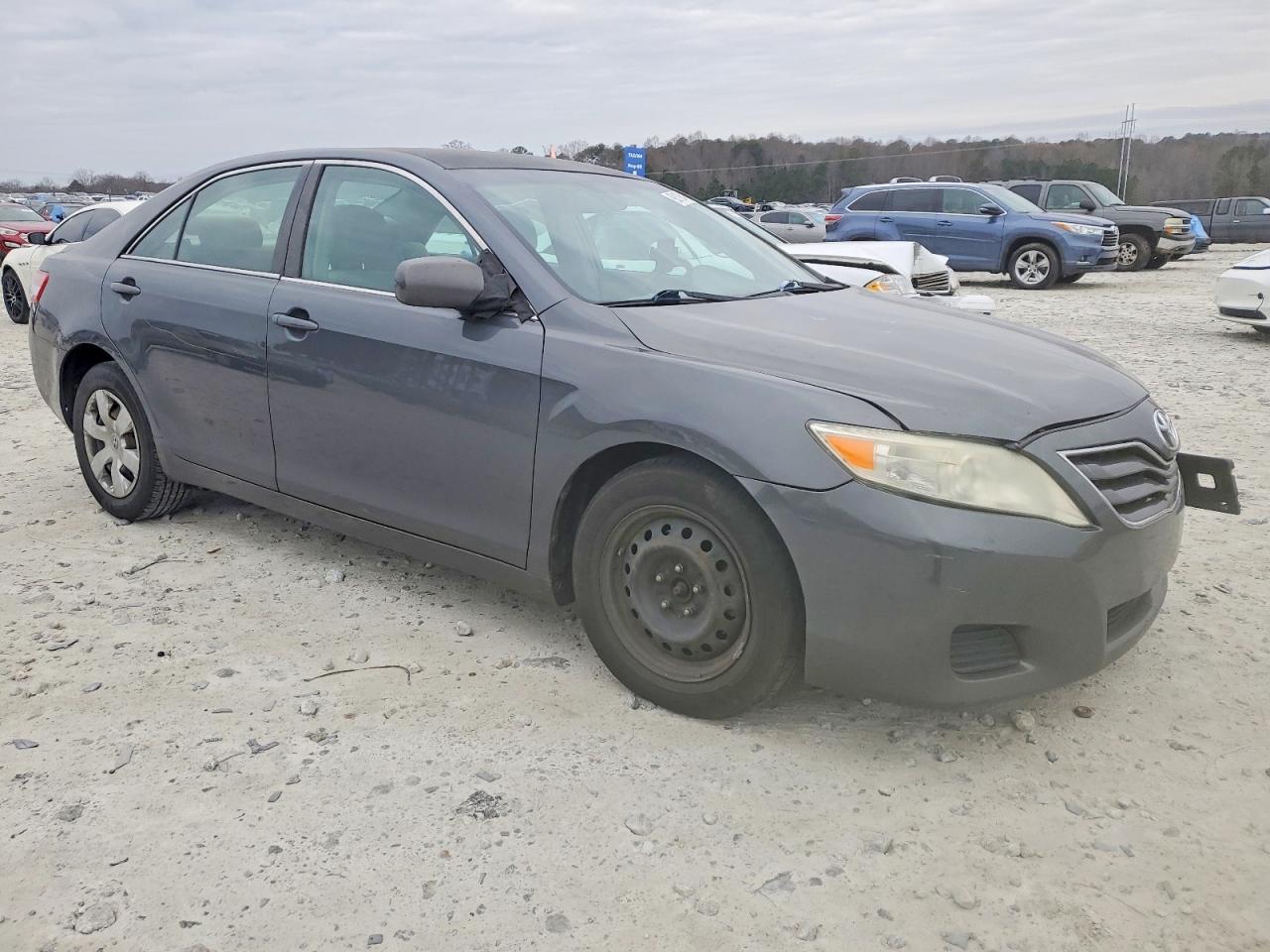 2010 TOYOTA CAMRY BASE photo 4