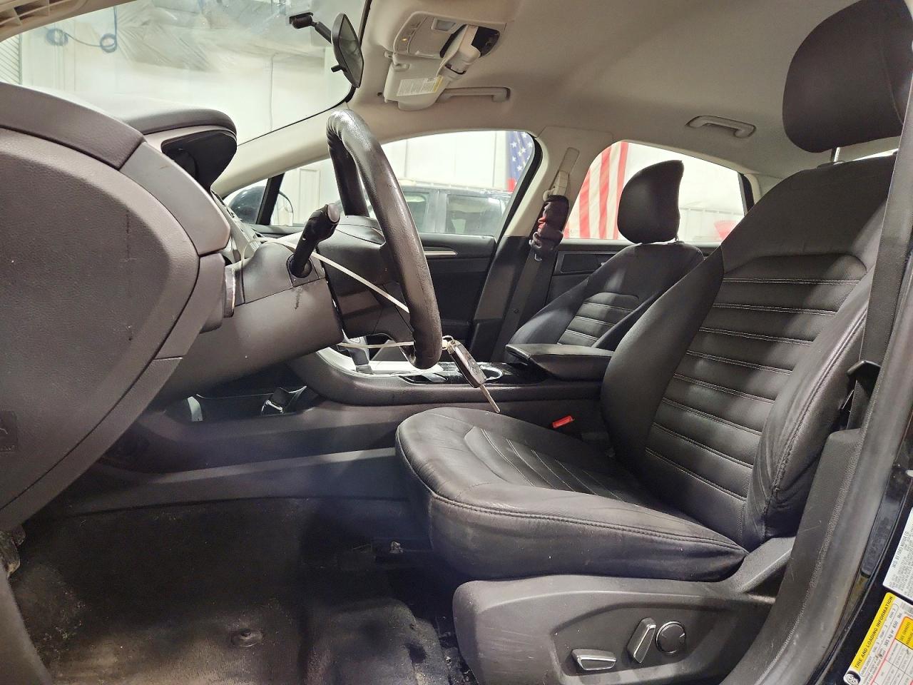 2014 FORD FUSION SE photo 7