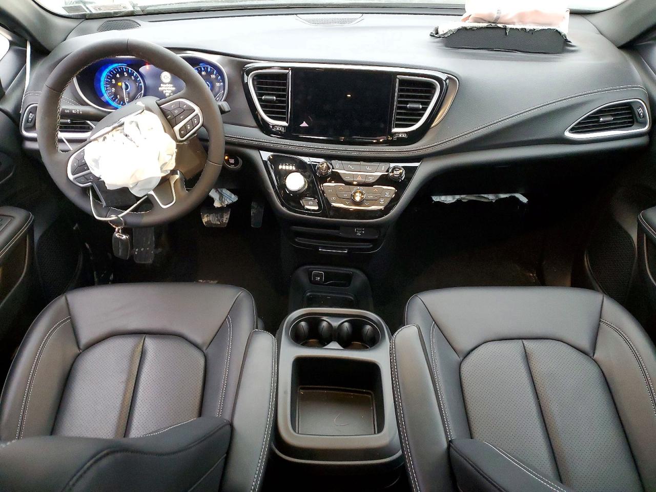 2026 CHRYSLER PACIFICA SELECT photo 15