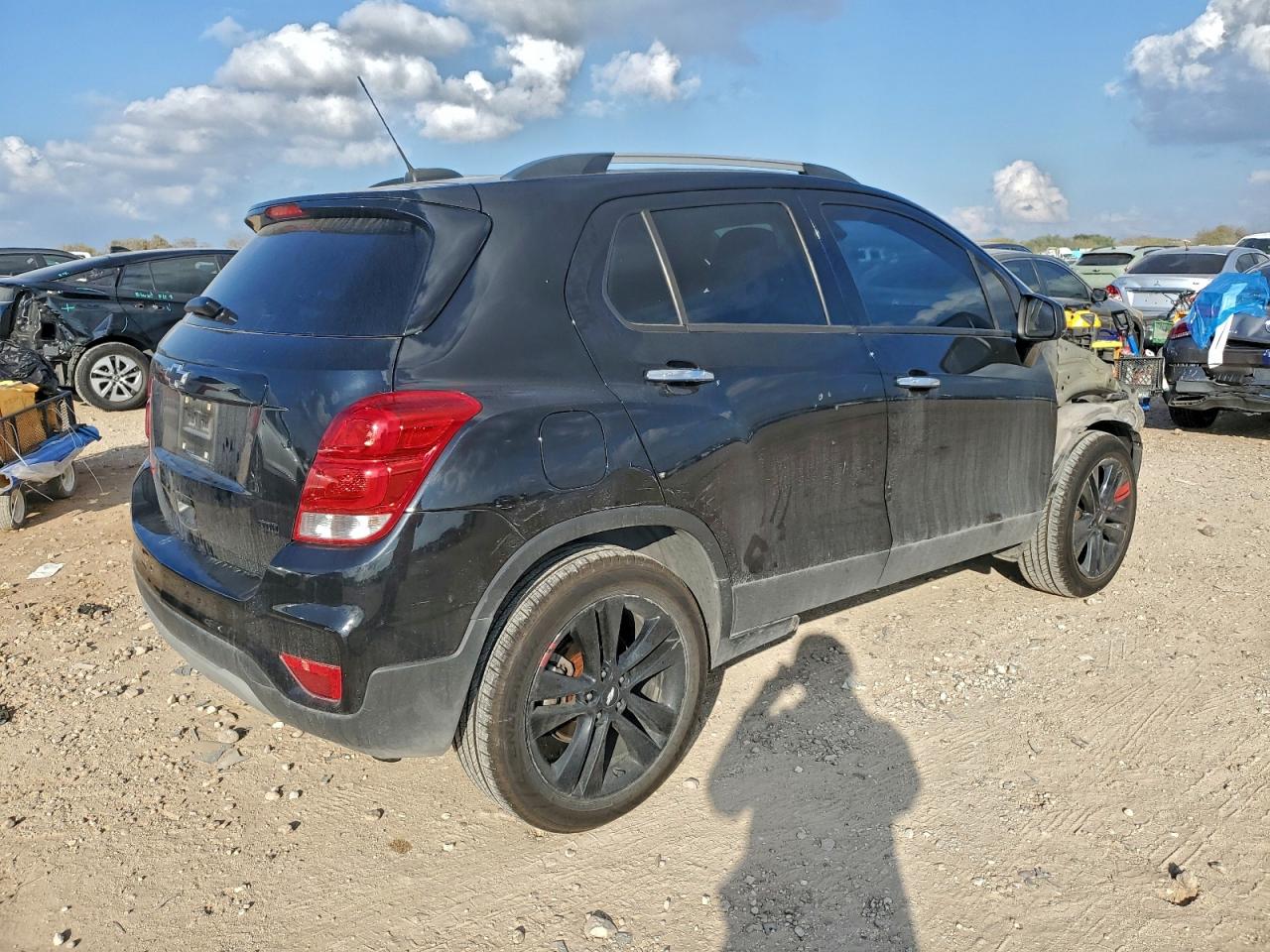 2018 CHEVROLET TRAX 1LT photo 3