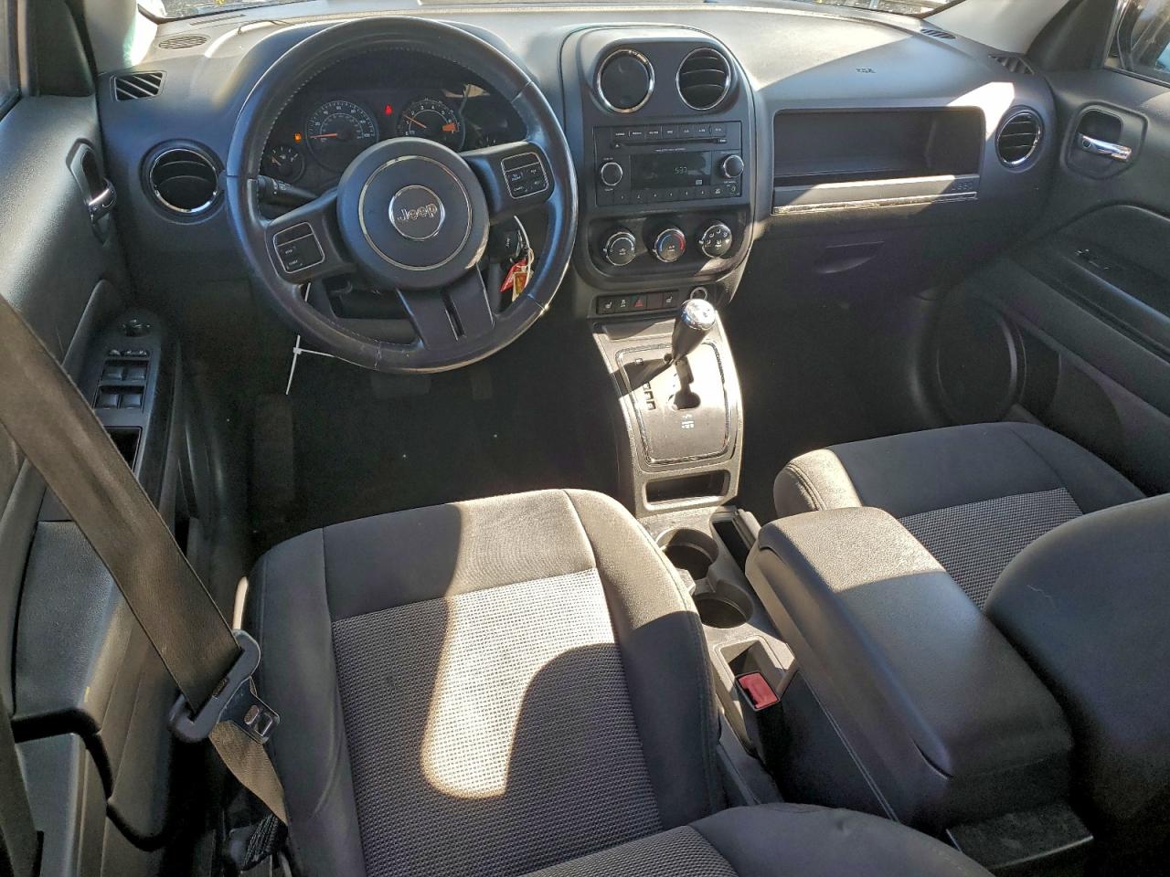 2015 JEEP PATRIOT LATITUDE photo 8