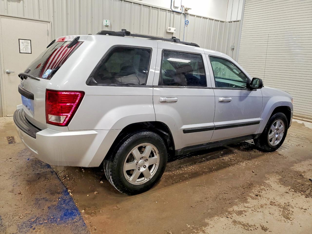 2009 JEEP GRAND CHEROKEE LAREDO photo 3