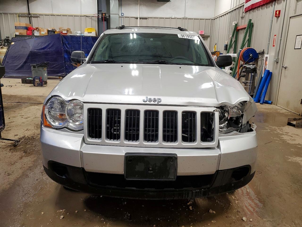 2009 JEEP GRAND CHEROKEE LAREDO photo 5