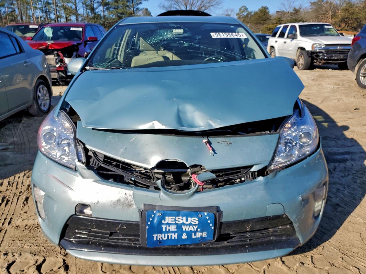 2013 TOYOTA PRIUS photo 5