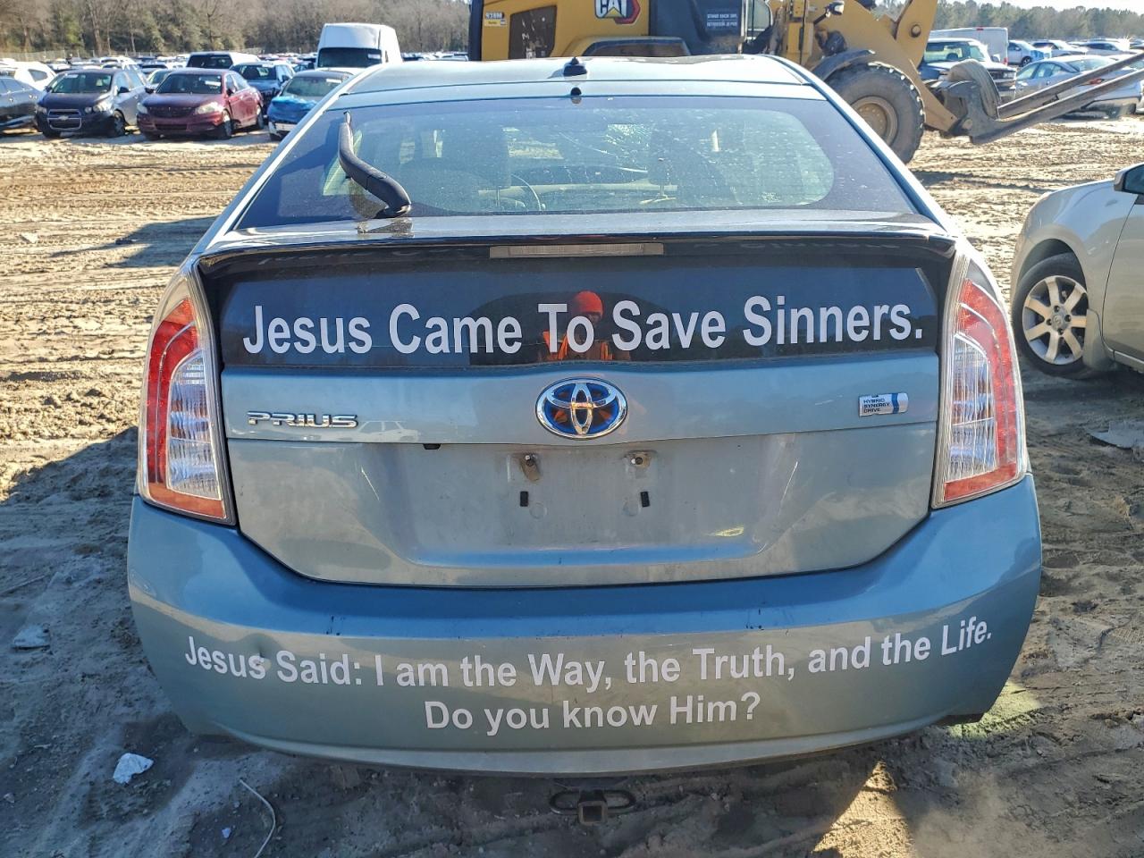 2013 TOYOTA PRIUS photo 6