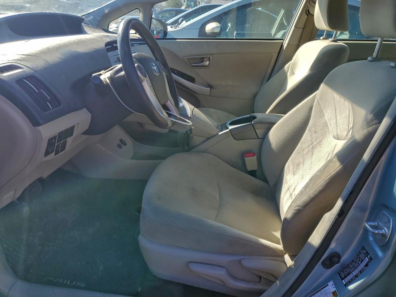 2013 TOYOTA PRIUS photo 7