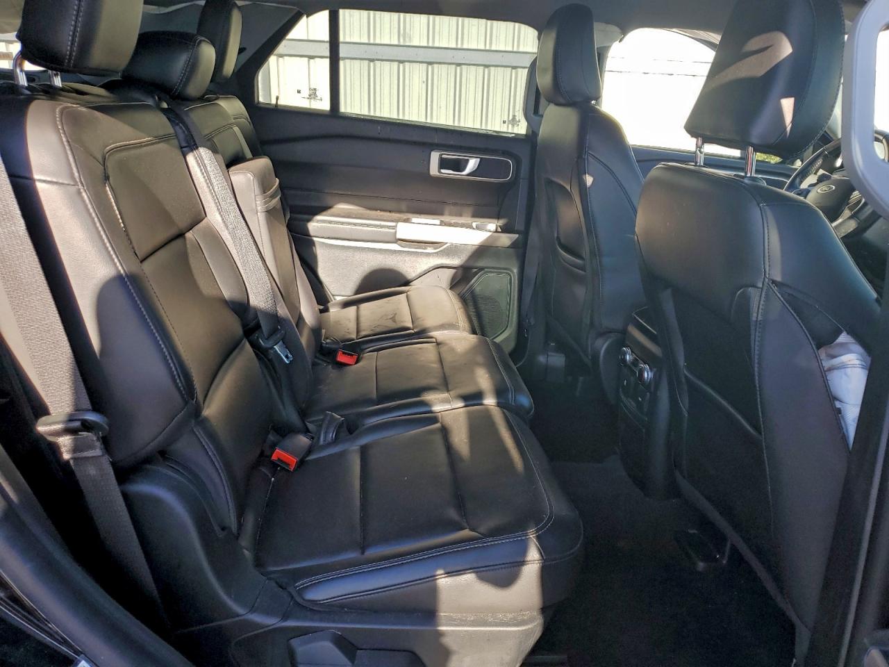 2023 FORD EXPLORER XLT photo 11