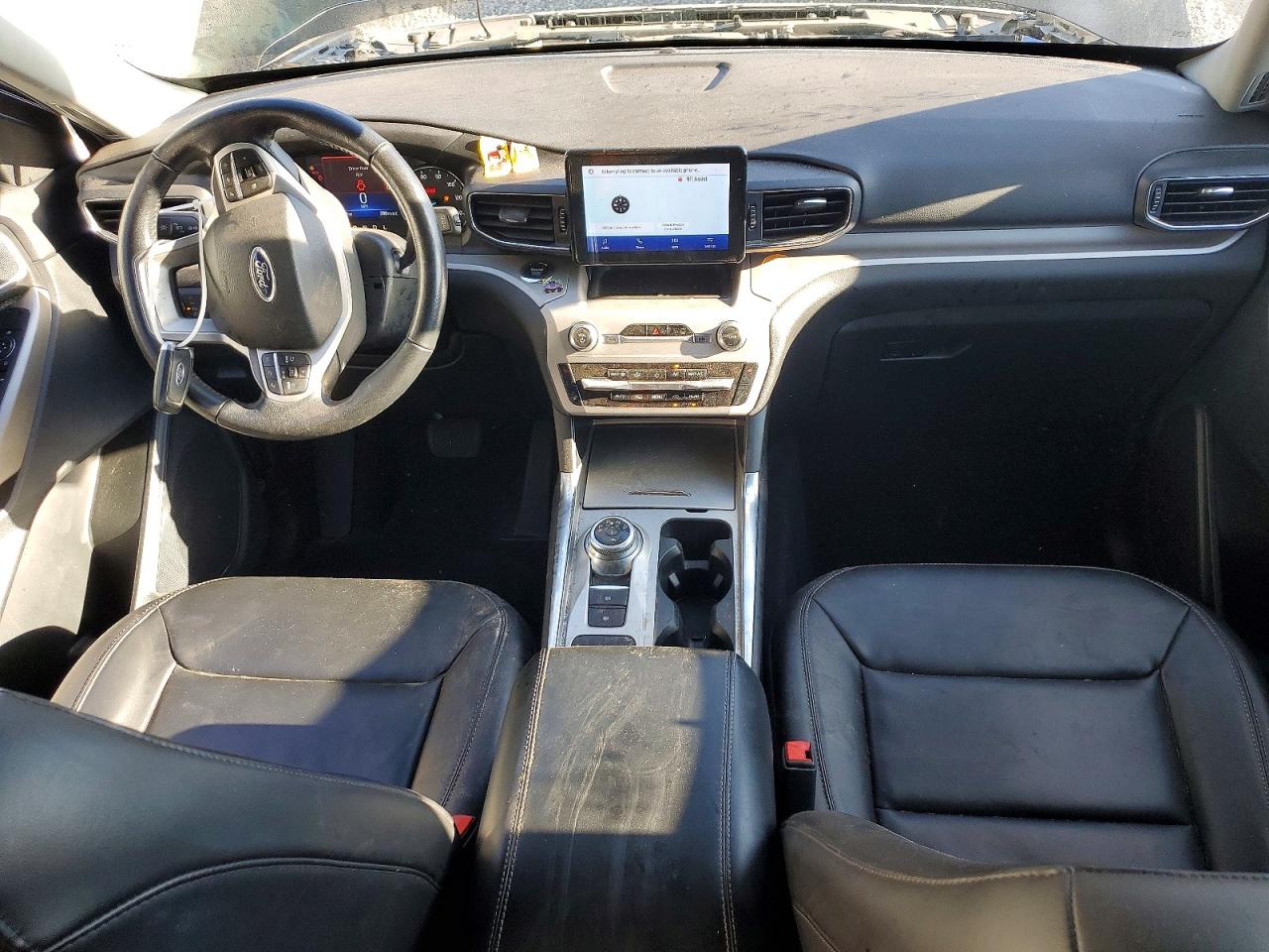 2023 FORD EXPLORER XLT photo 8