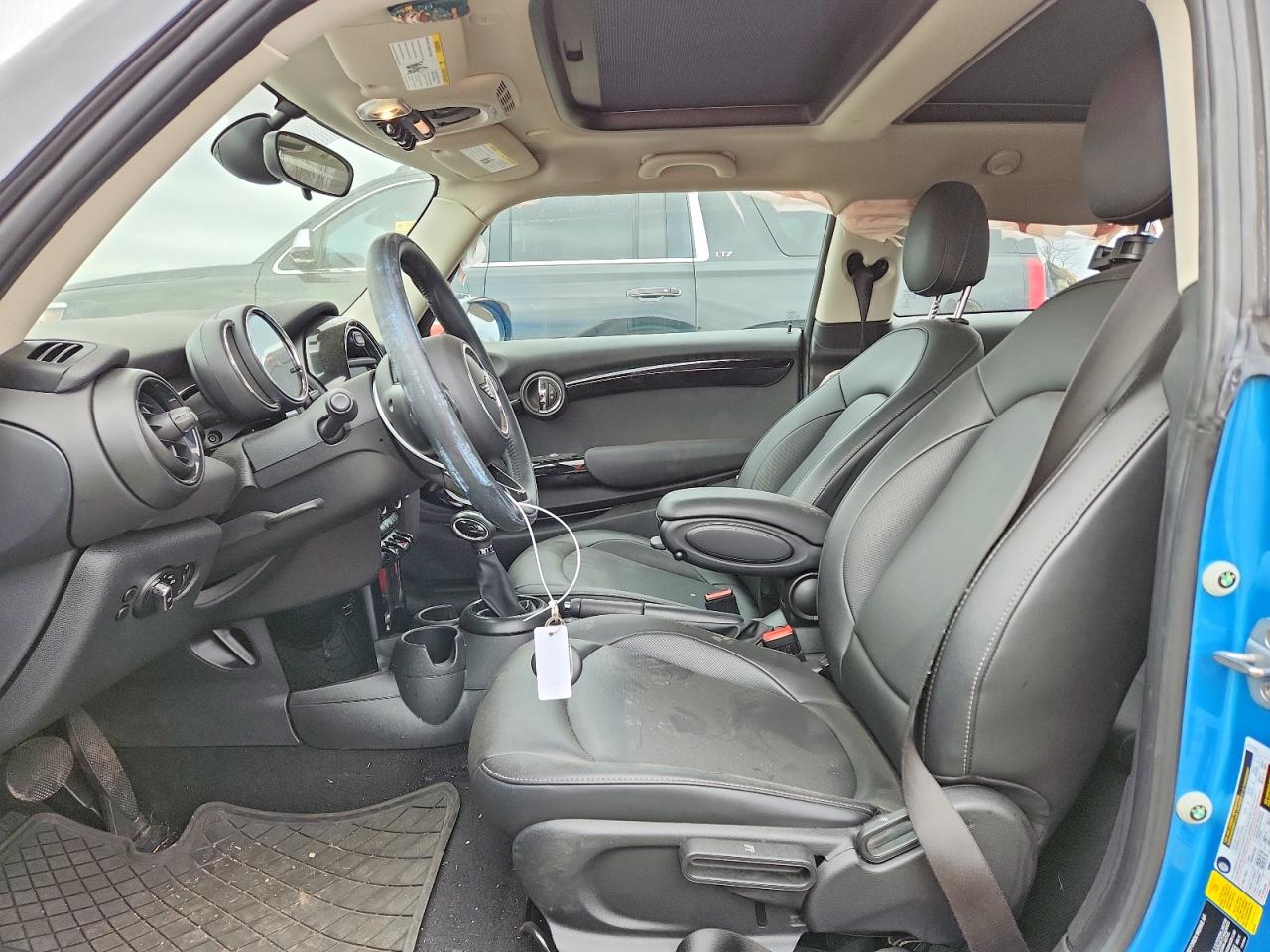 2019 MINI COOPER photo 7