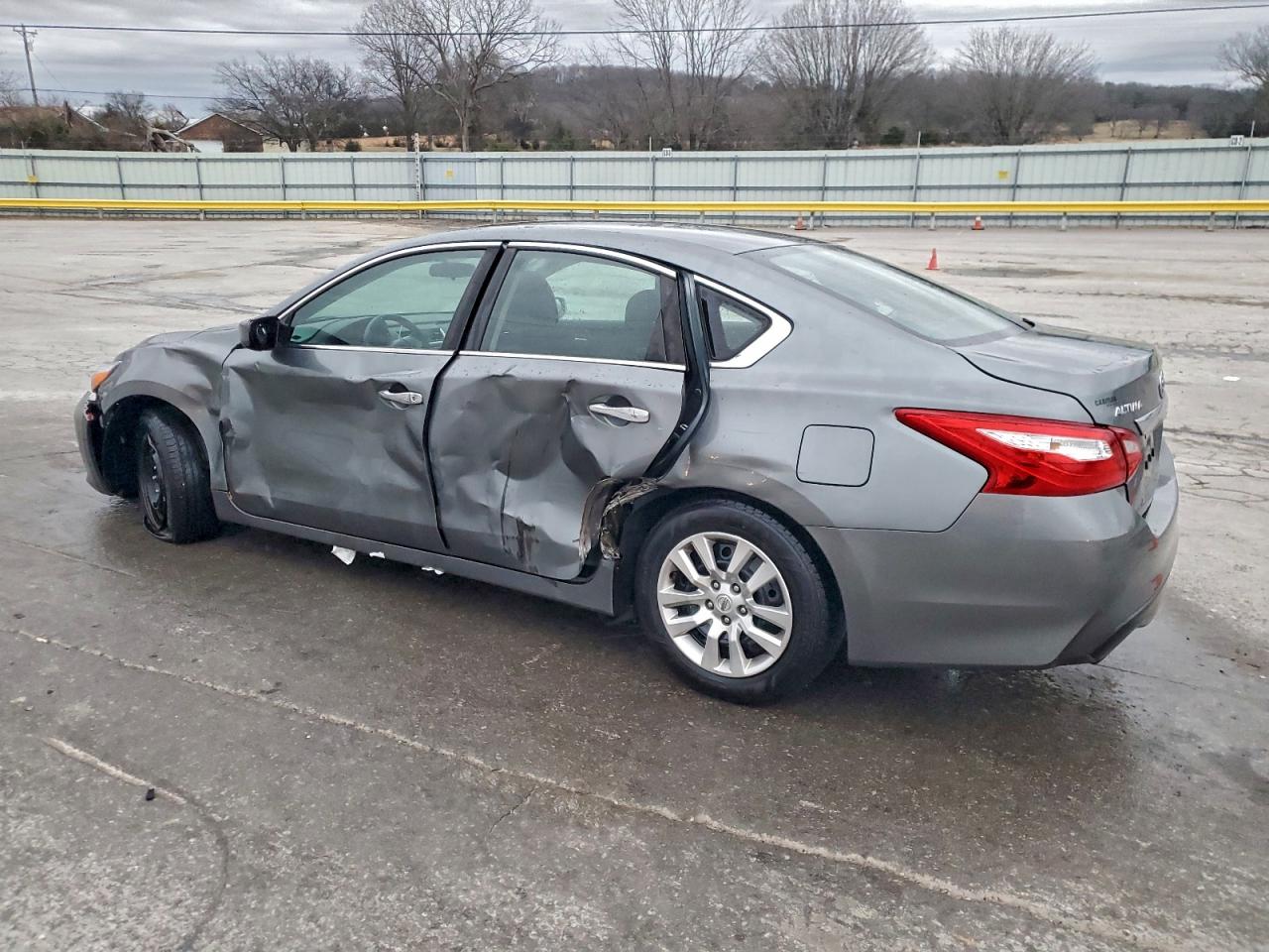 2016 NISSAN ALTIMA 2.5 photo 2
