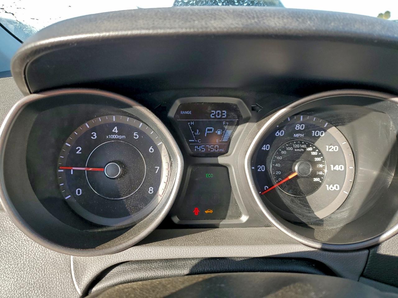 2014 HYUNDAI ELANTRA SE photo 9