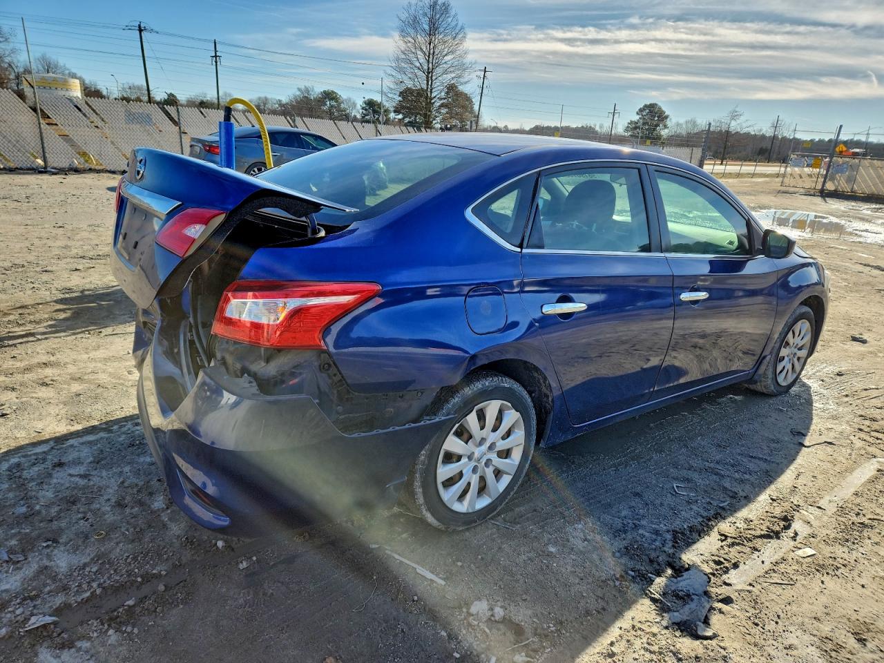 2017 NISSAN SENTRA S photo 3