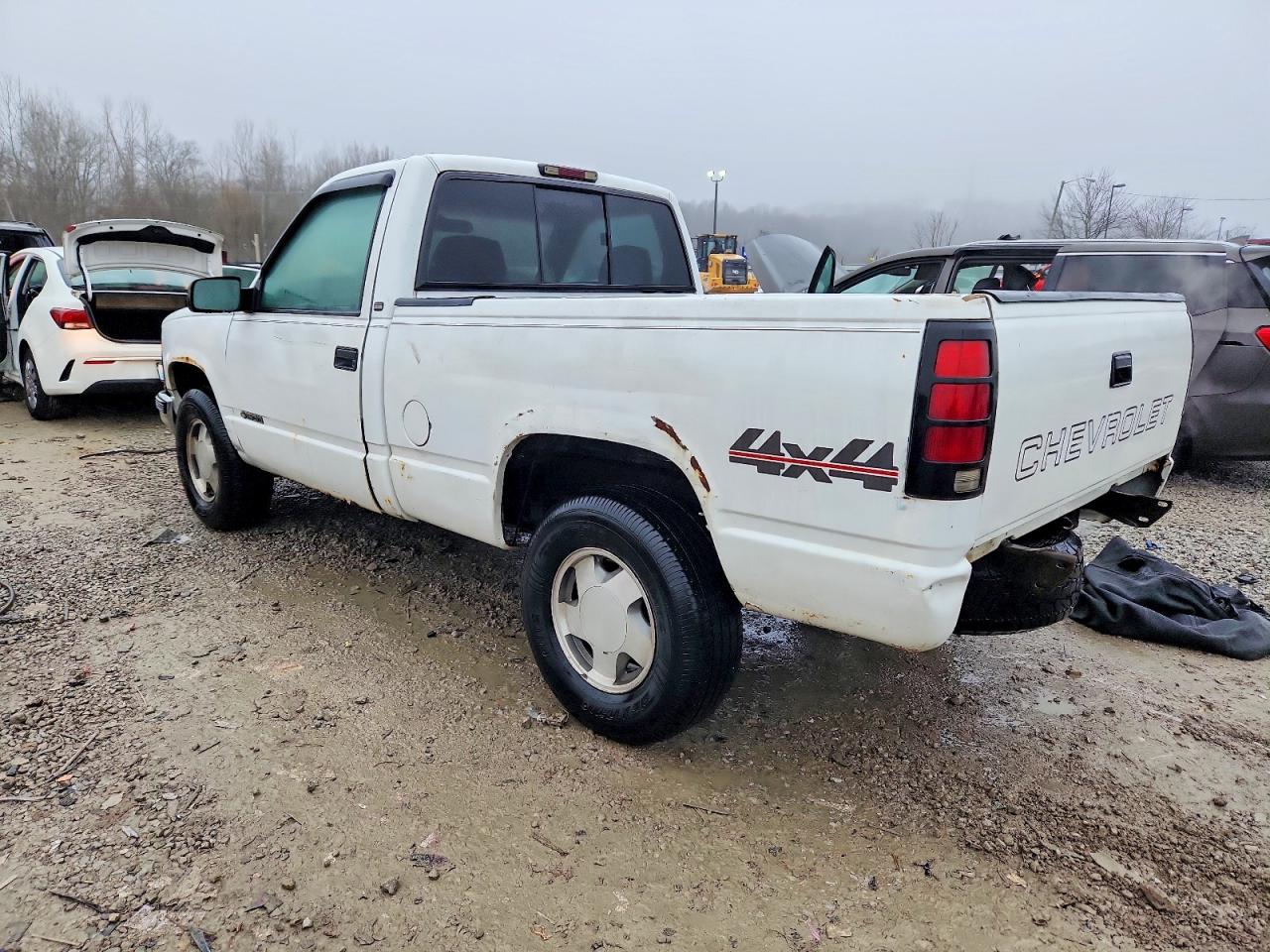 1998 CHEVROLET GMT-400 K1500 photo 2