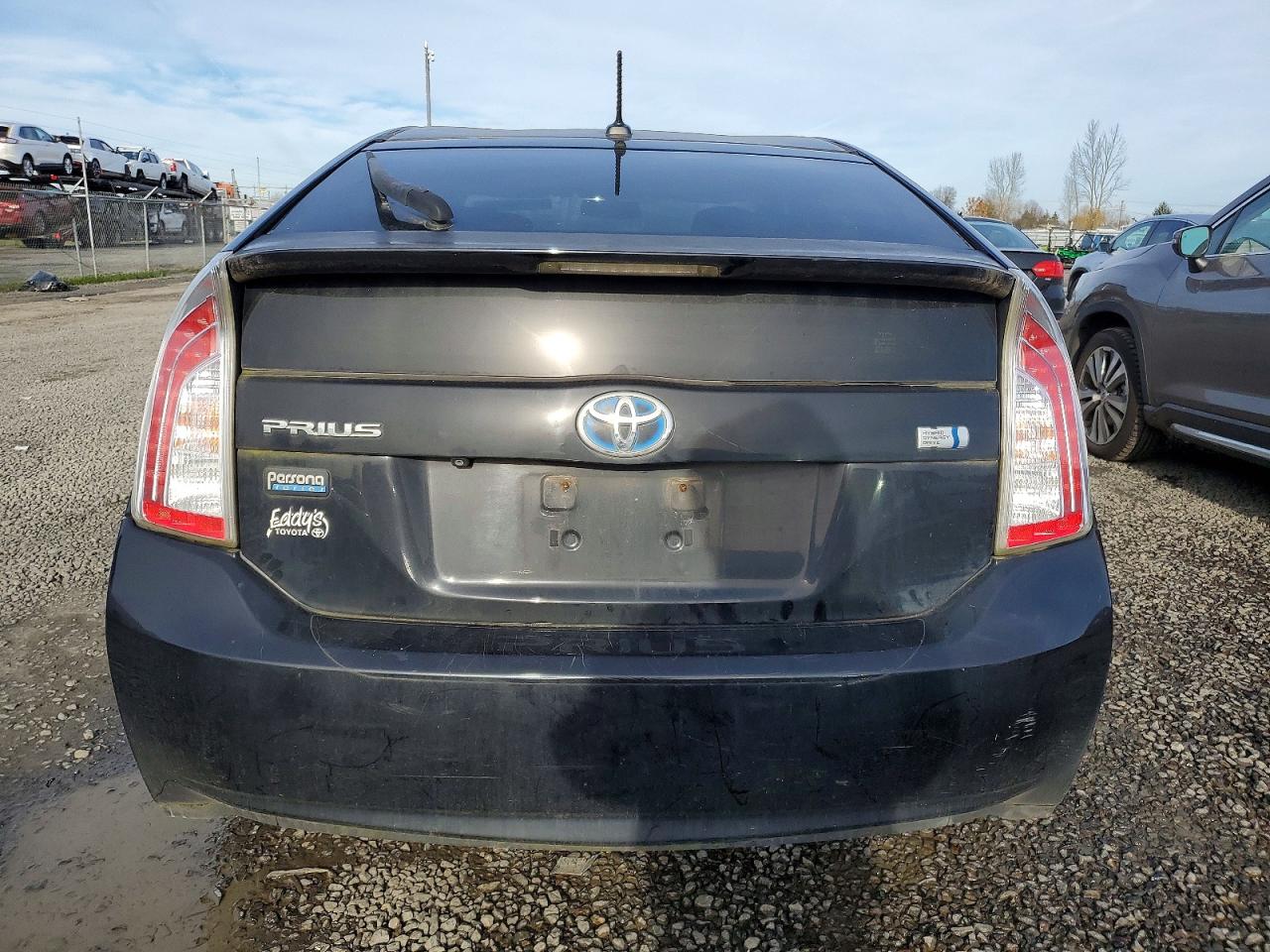 2013 TOYOTA PRIUS photo 6