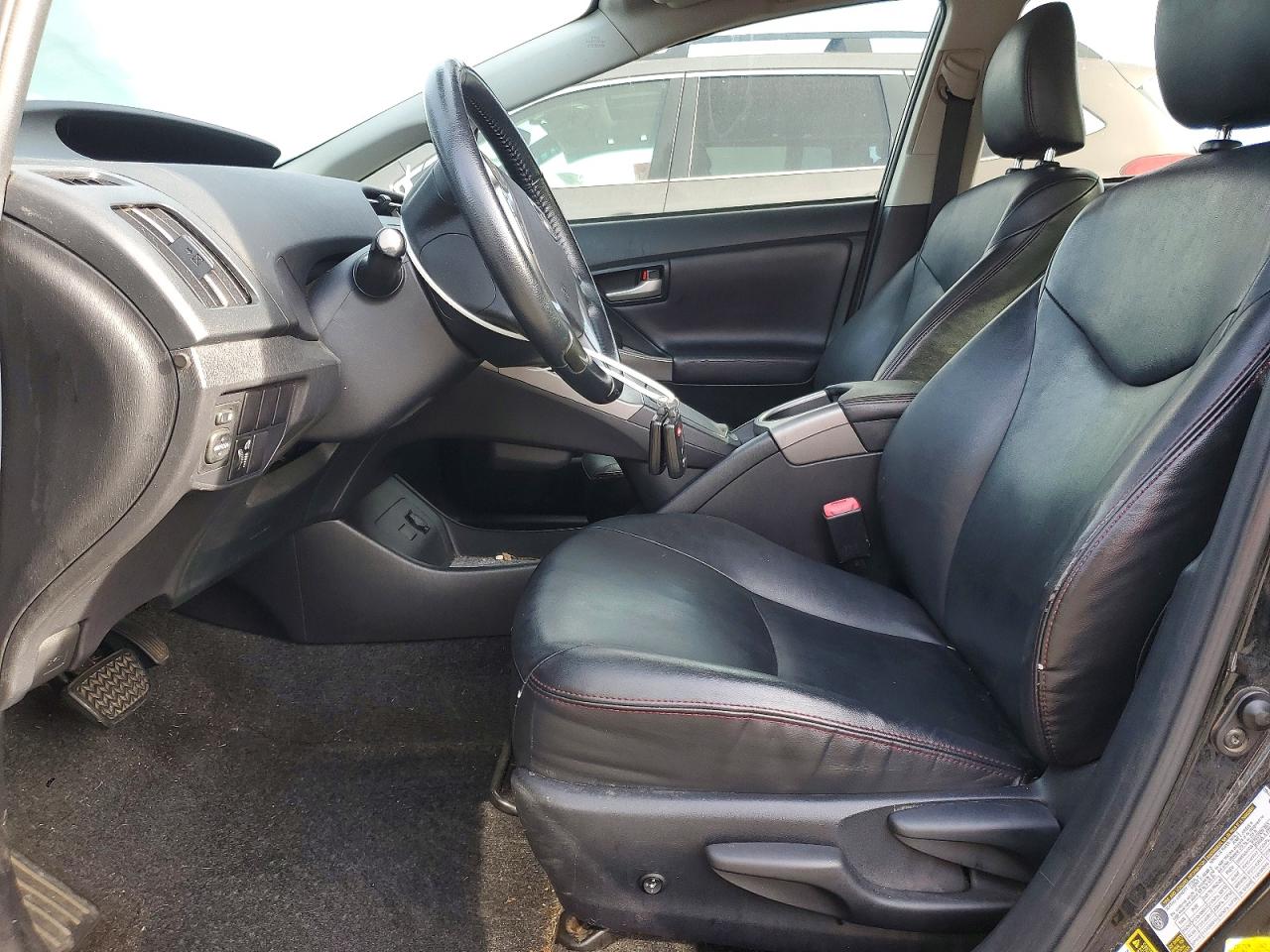 2013 TOYOTA PRIUS photo 7