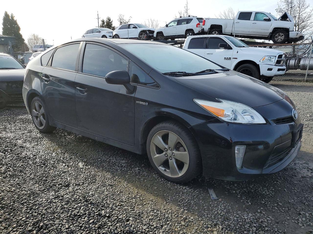 2013 TOYOTA PRIUS photo 4