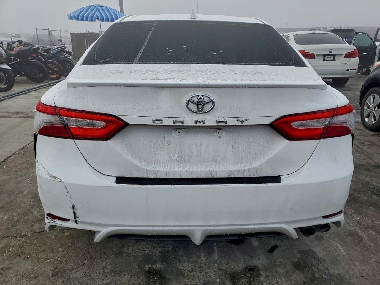 2019 TOYOTA CAMRY L photo 6