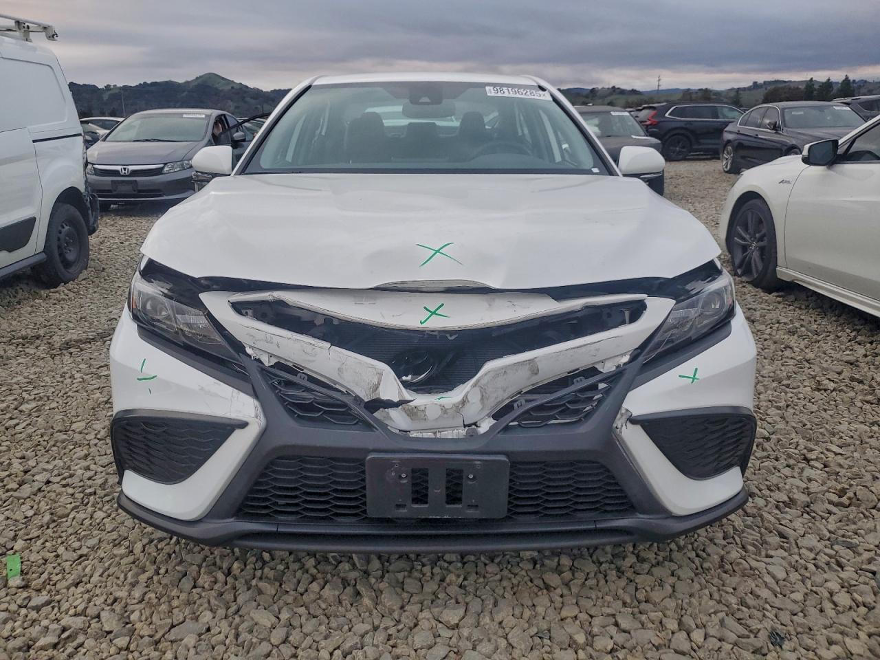 2022 TOYOTA CAMRY SE photo 5