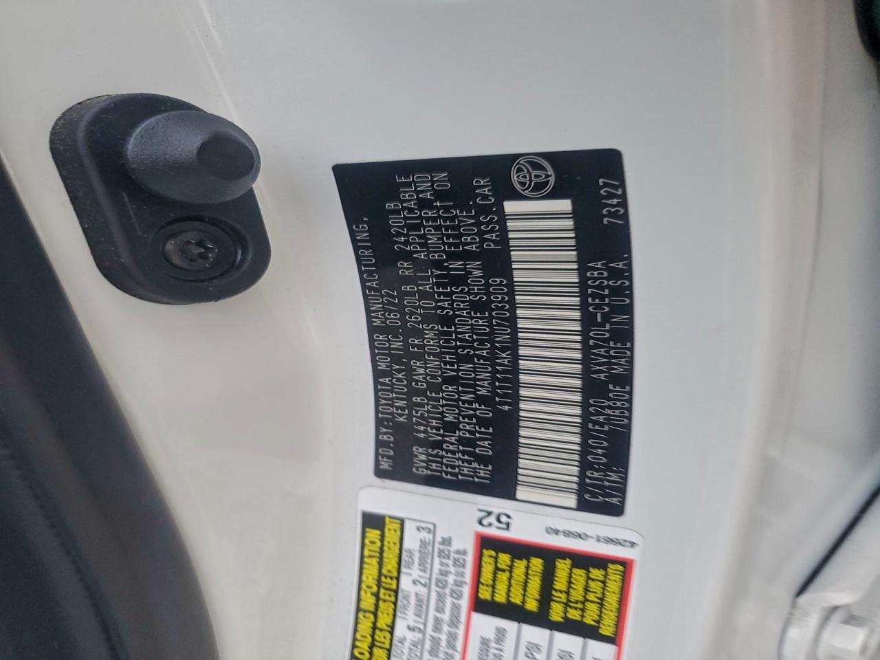2022 TOYOTA CAMRY SE photo 12
