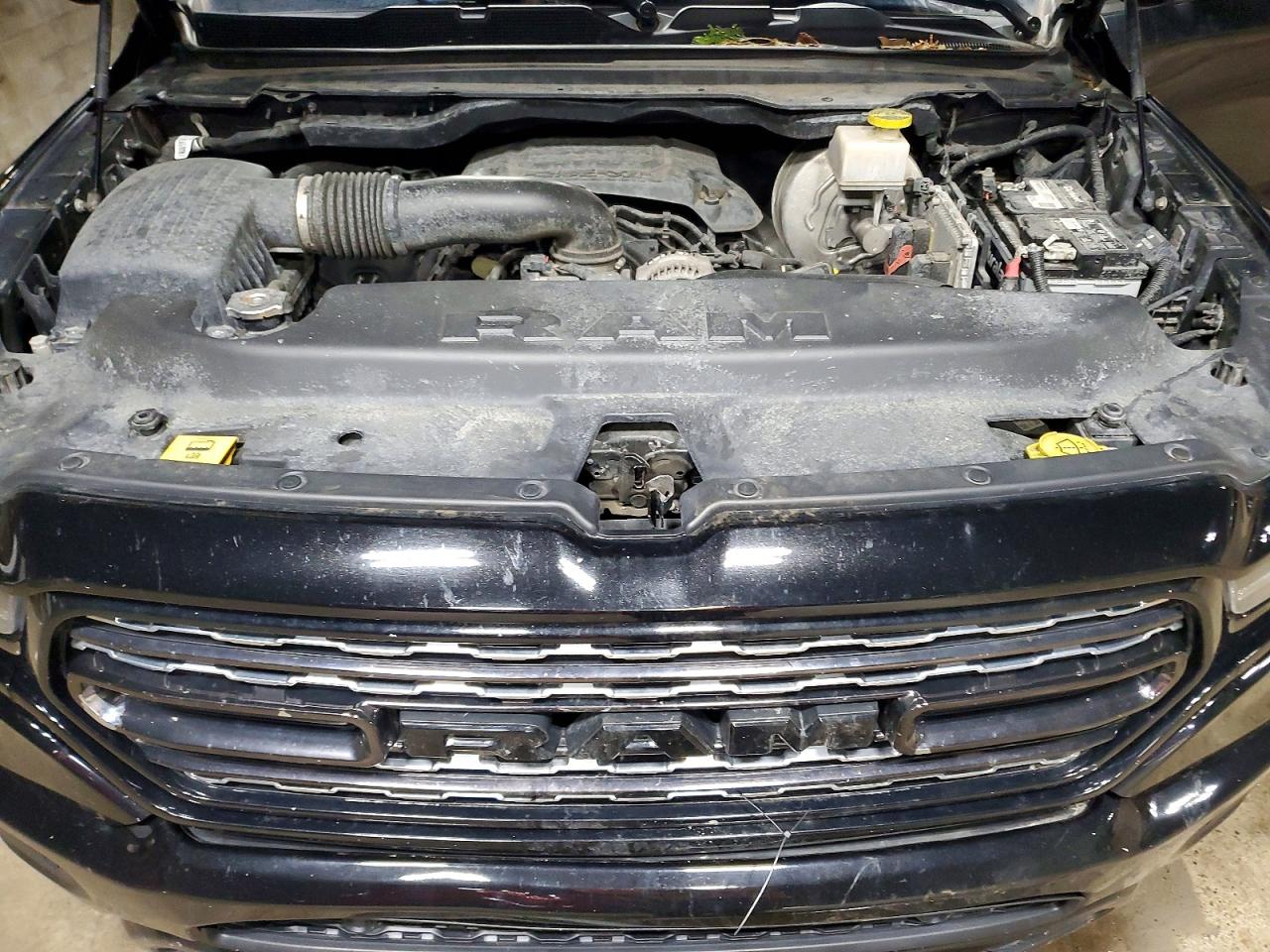 2019 RAM 1500 LIMITED photo 12