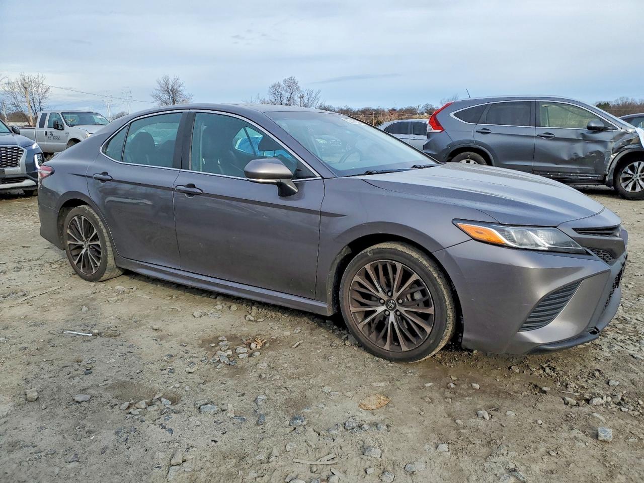 2018 TOYOTA CAMRY L photo 4