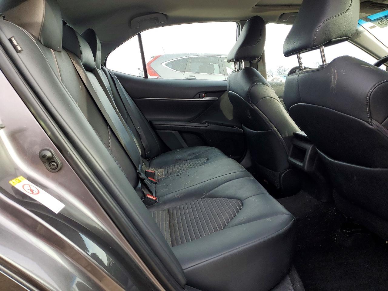 2018 TOYOTA CAMRY L photo 10