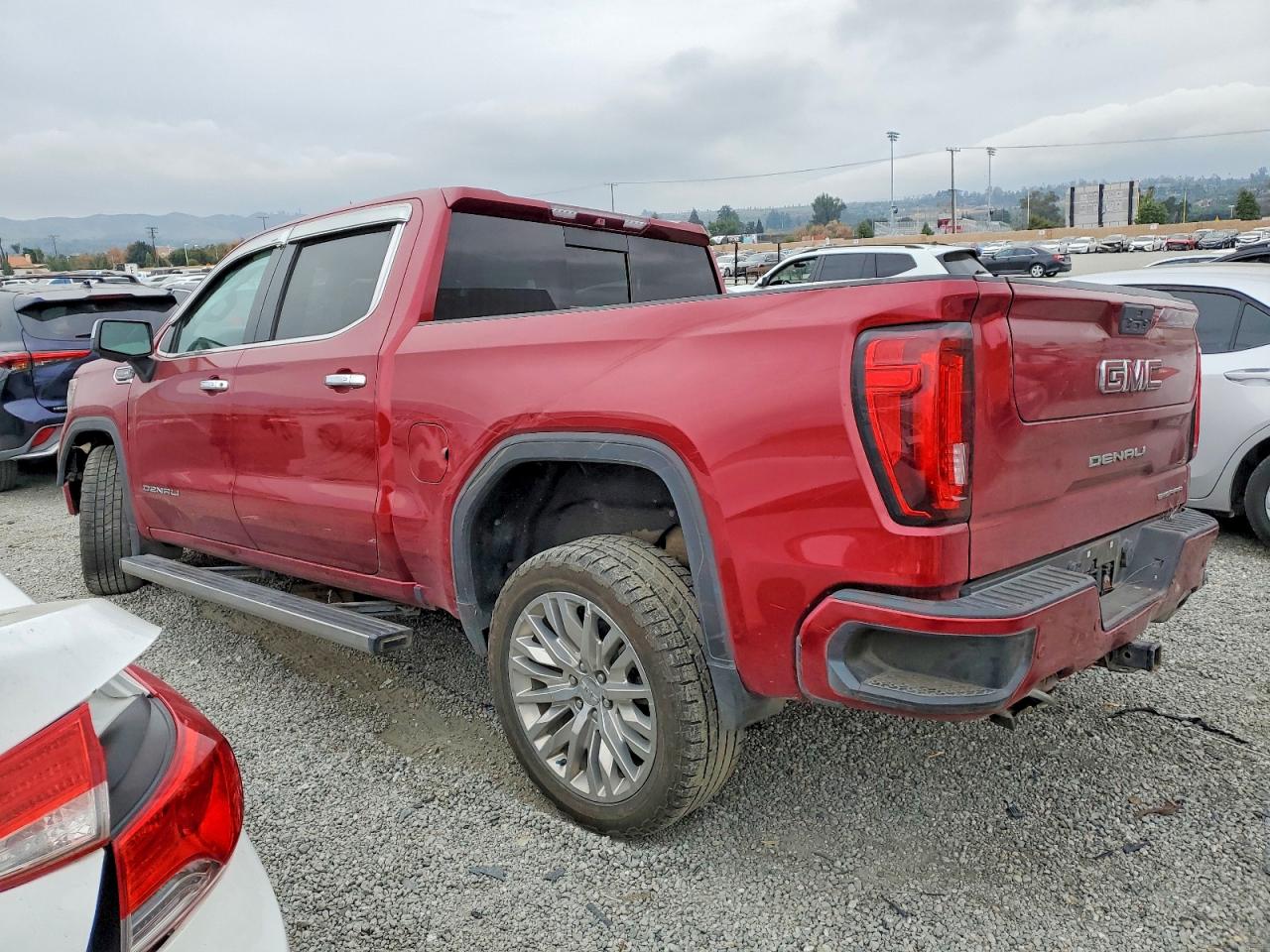 2019 GMC SIERRA K1500 DENALI photo 2