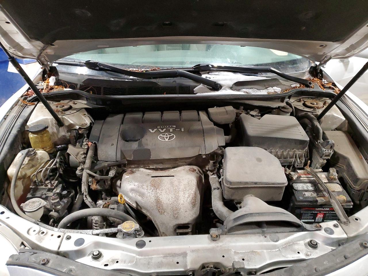 2010 TOYOTA CAMRY BASE photo 11