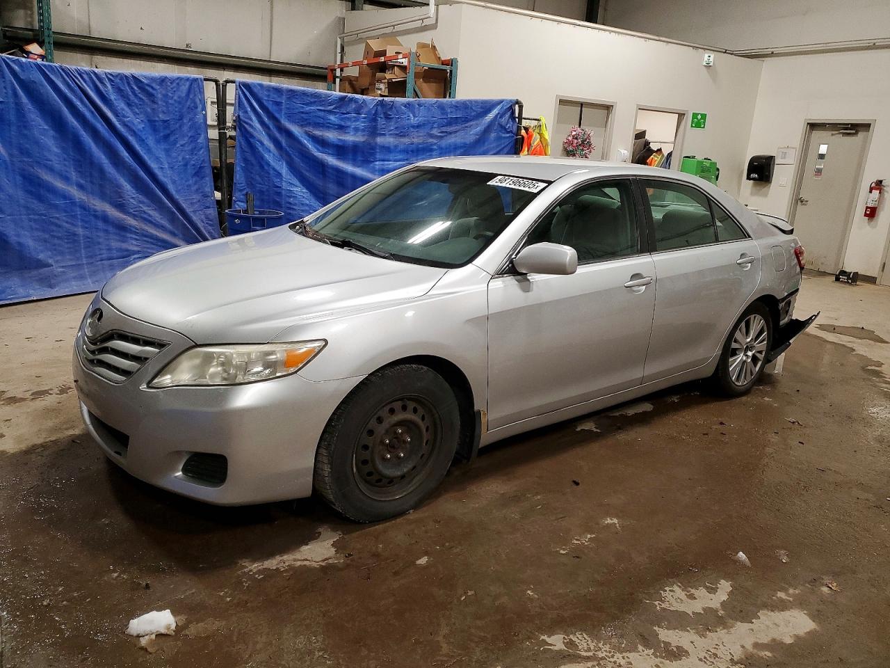 2010 TOYOTA CAMRY