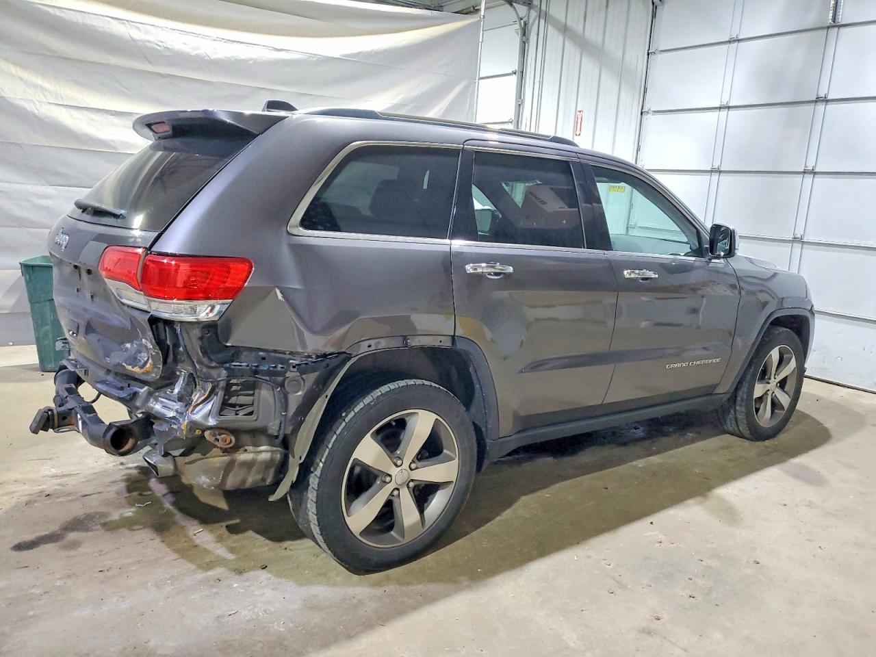 2015 JEEP GRAND CHEROKEE LIMITED photo 3