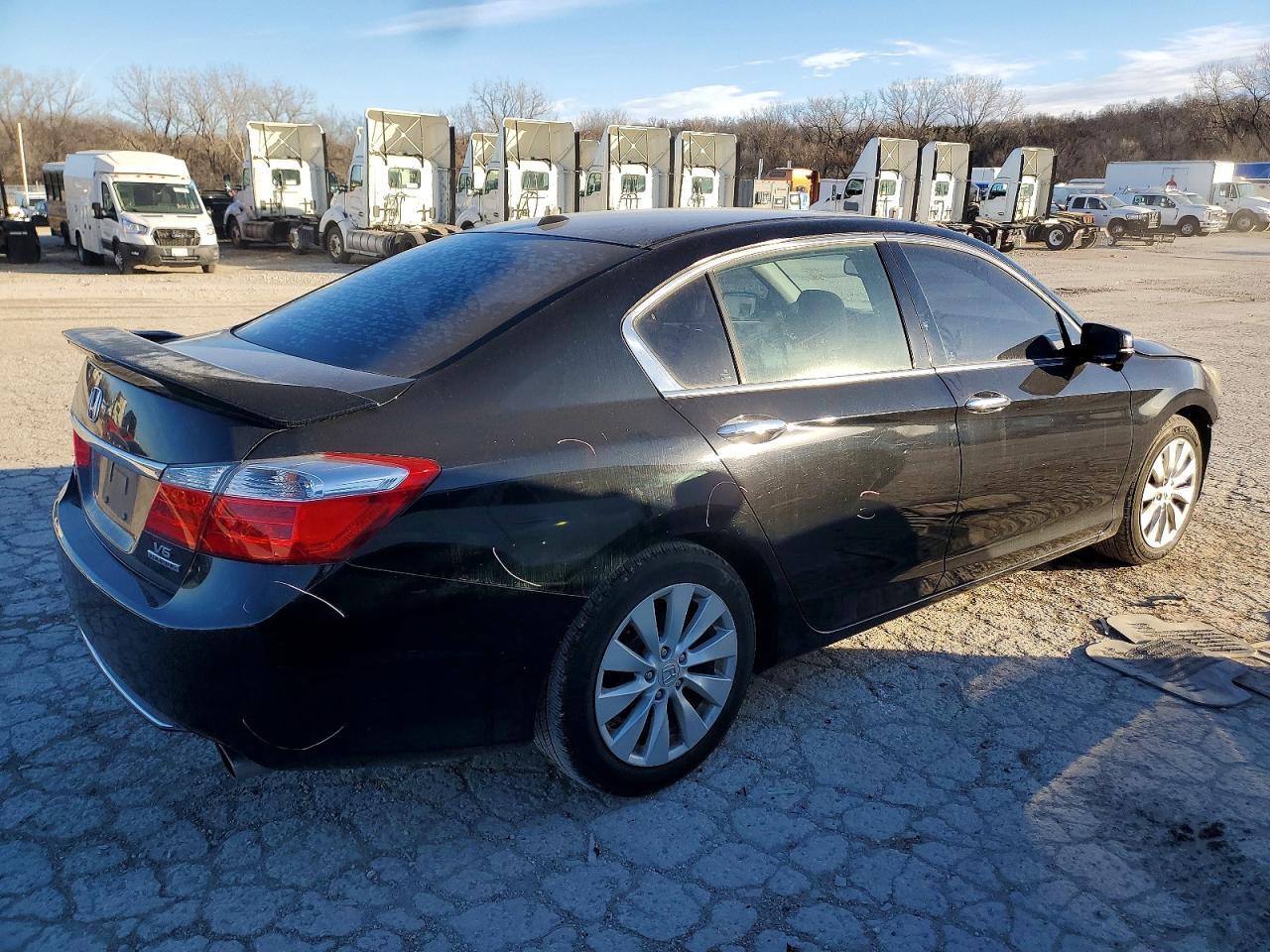 2013 HONDA ACCORD TOURING photo 3