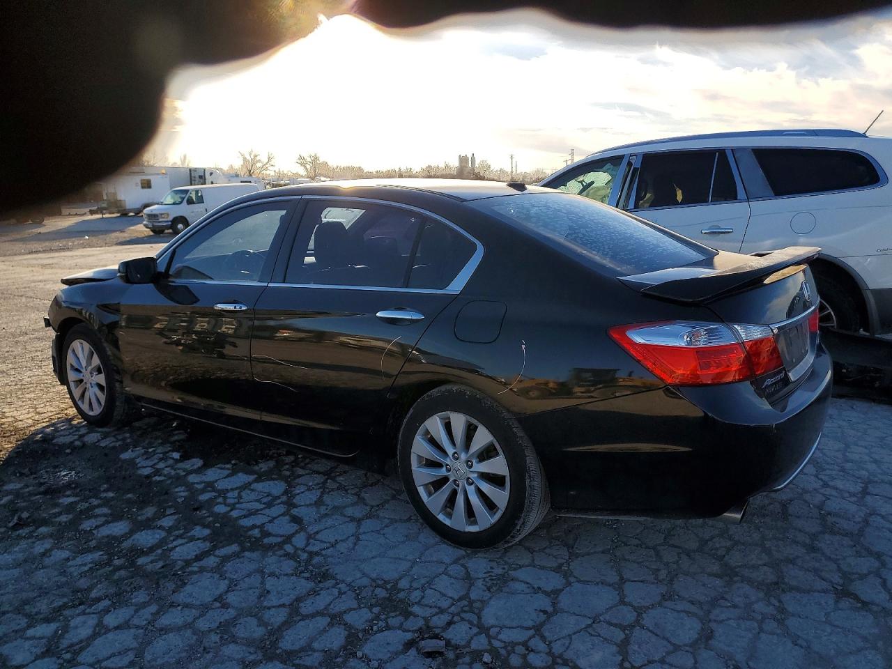 2013 HONDA ACCORD TOURING photo 2