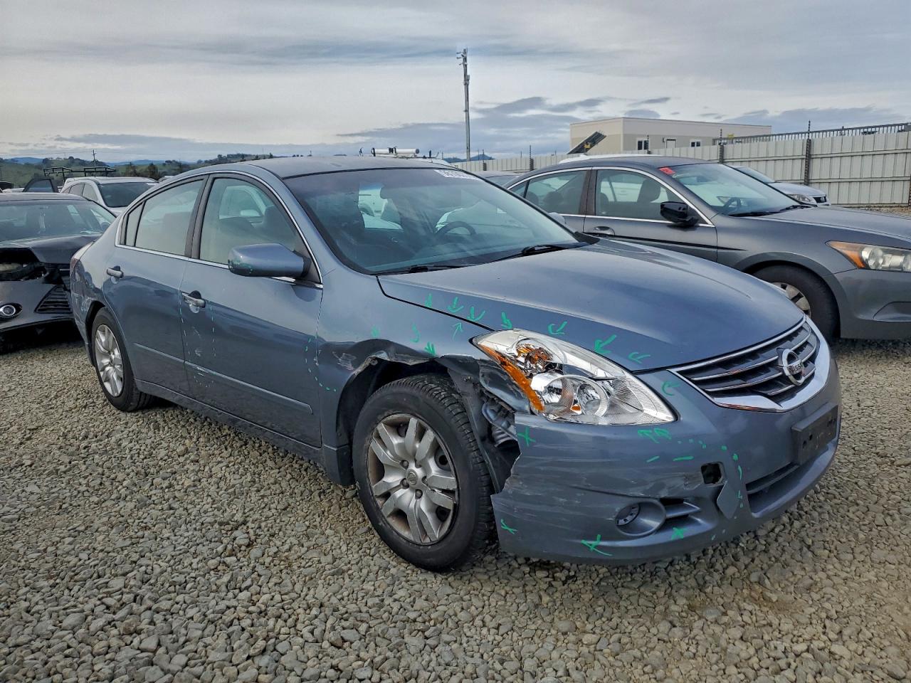 2011 NISSAN ALTIMA BASE photo 4