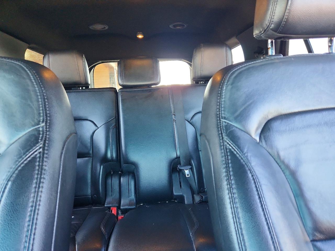 2016 FORD EXPLORER XLT photo 10
