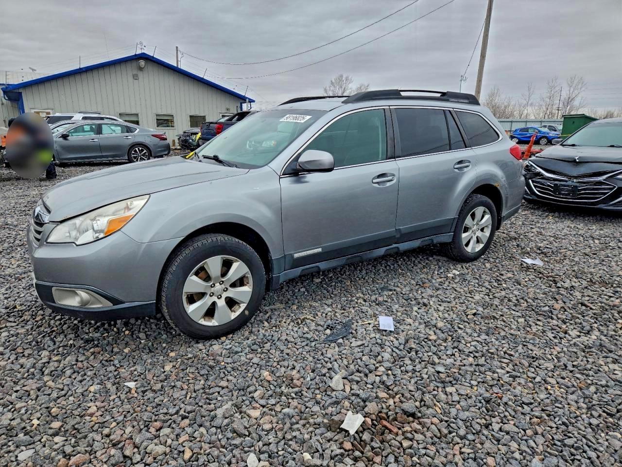 2011 SUBARU OUTBACK