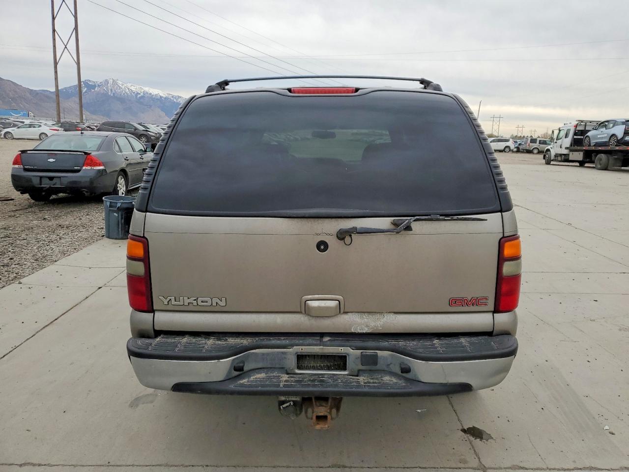 2002 GMC YUKON photo 16