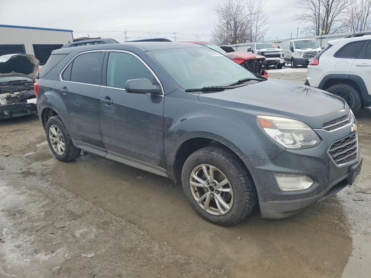 2017 CHEVROLET EQUINOX LT photo 4