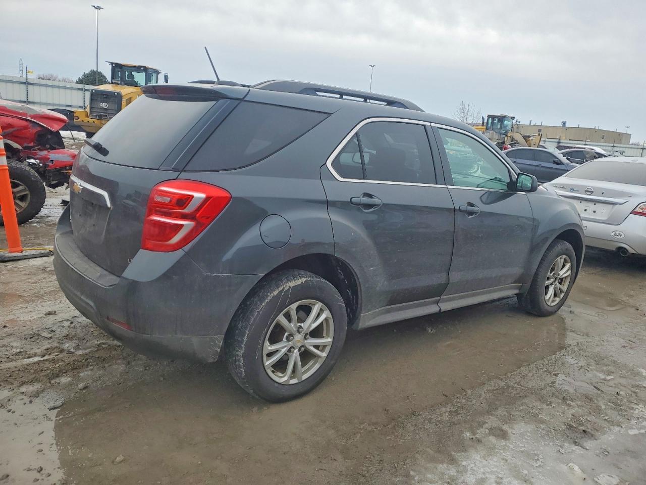 2017 CHEVROLET EQUINOX LT photo 3