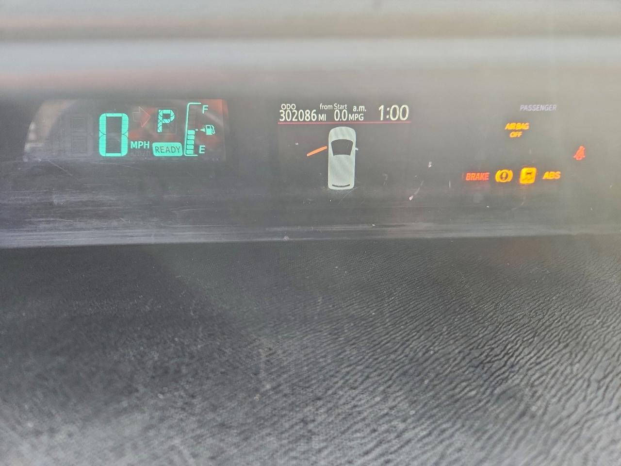 2013 TOYOTA PRIUS C photo 9
