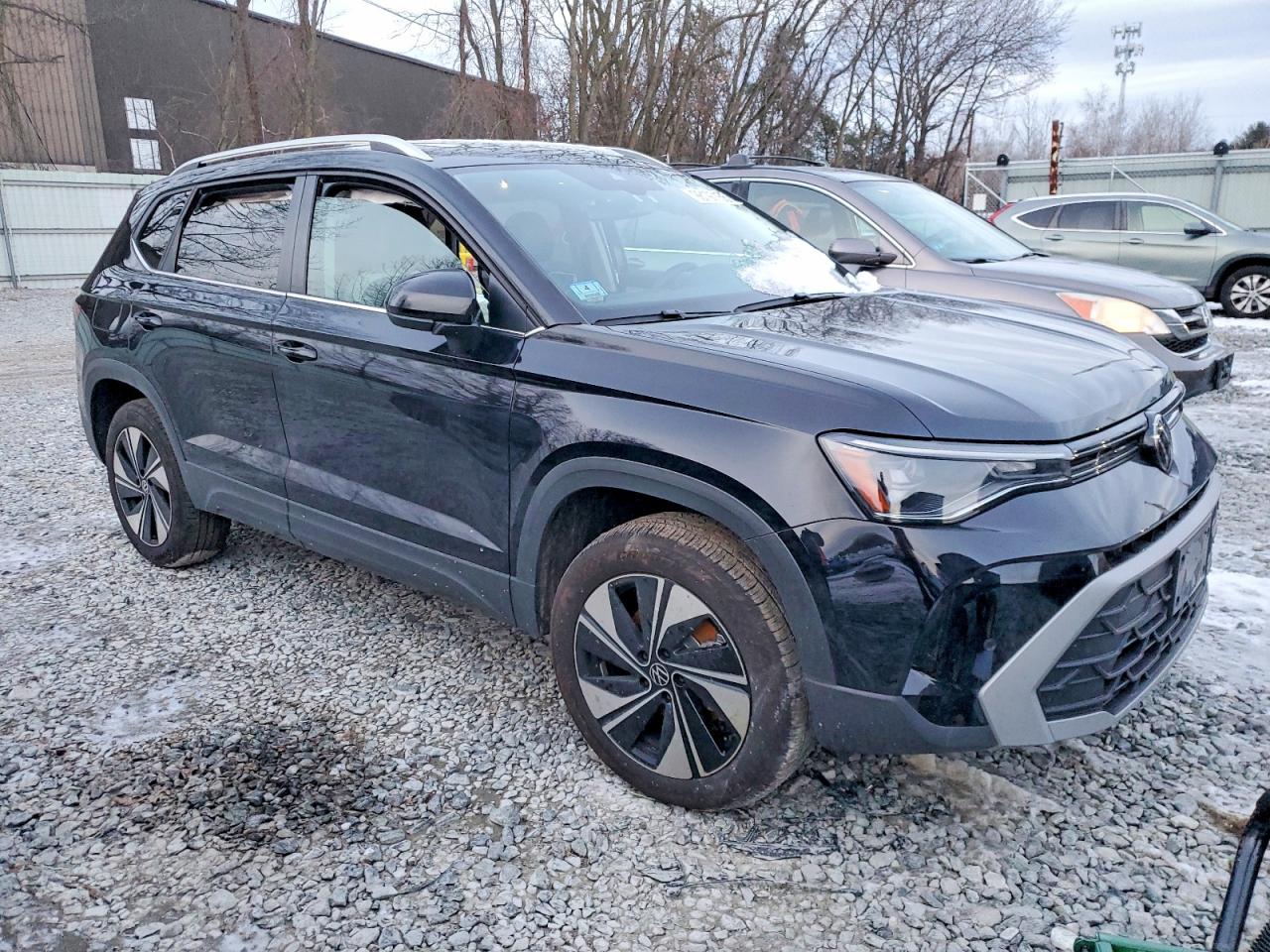 2025 VOLKSWAGEN TAOS SE photo 4